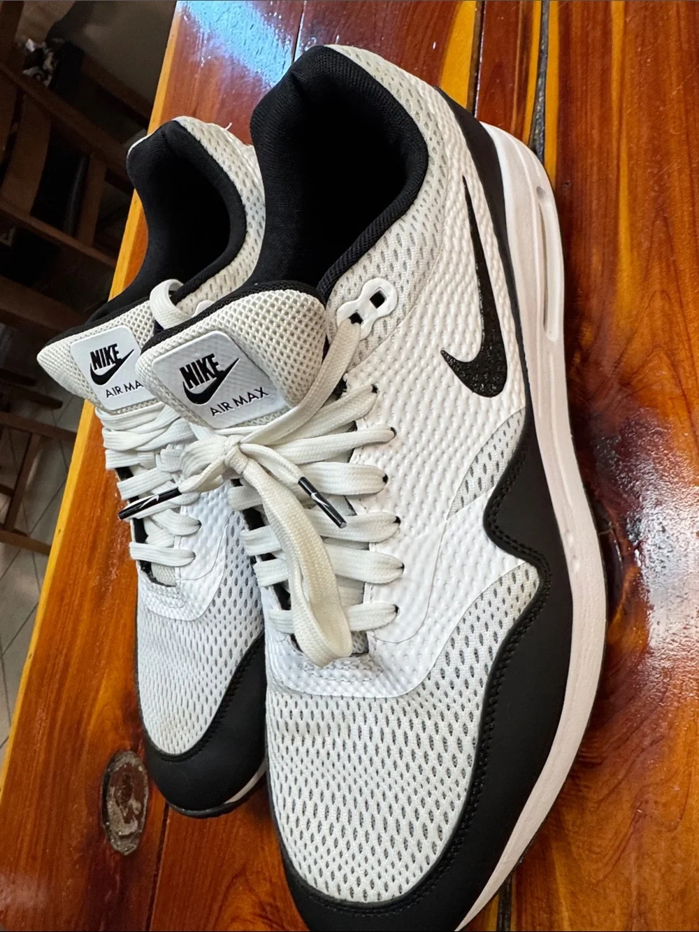Nike Air Max 1 Men's White Spikeless Golf Shoes